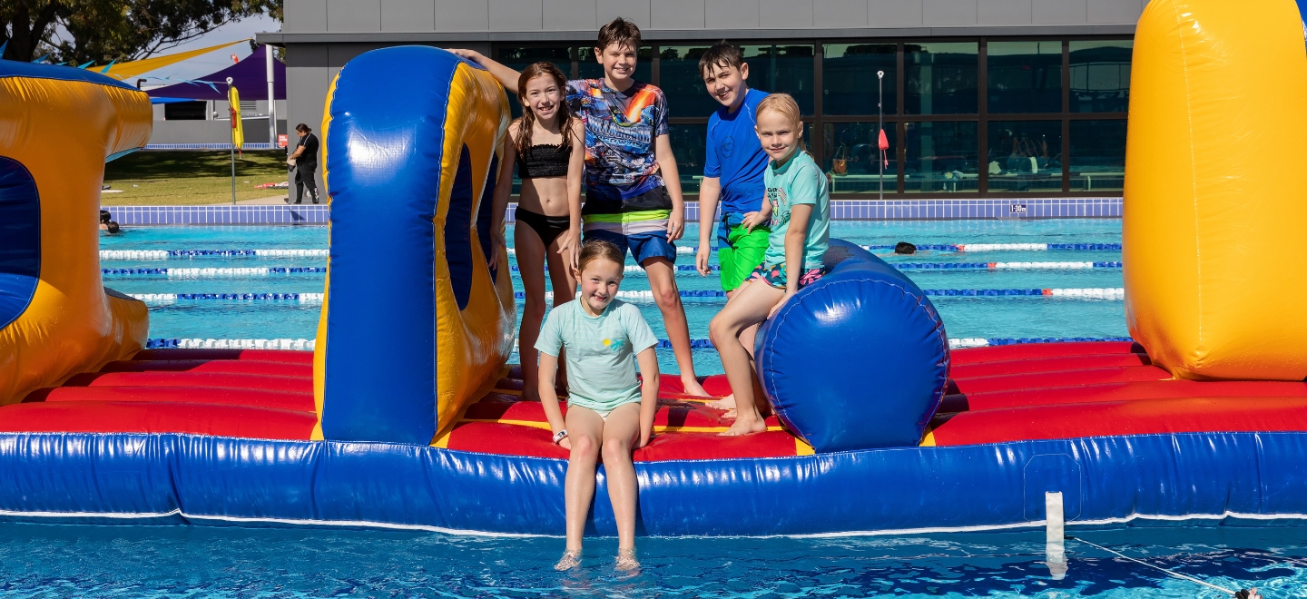 Arry's Inflatable Party